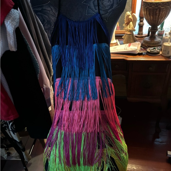 No 1 Los Angeles Size Small Women’s Fringed Backless Costume Tie Neck An… - Picture 5 of 8